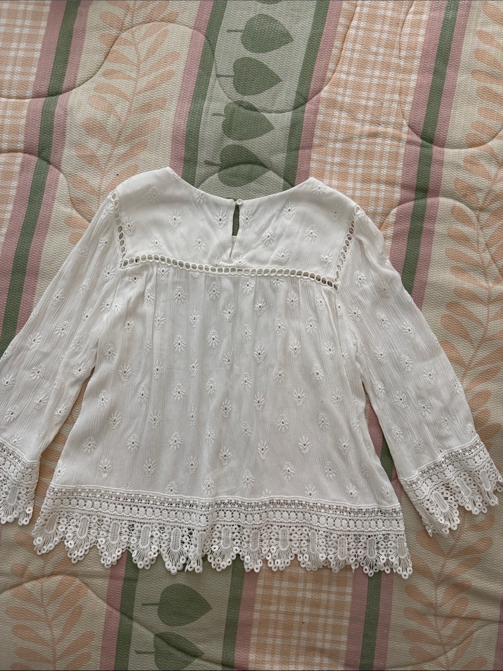 Daniel Rainn White Embroidered V-Neck Blouse - Picture 3 of 6